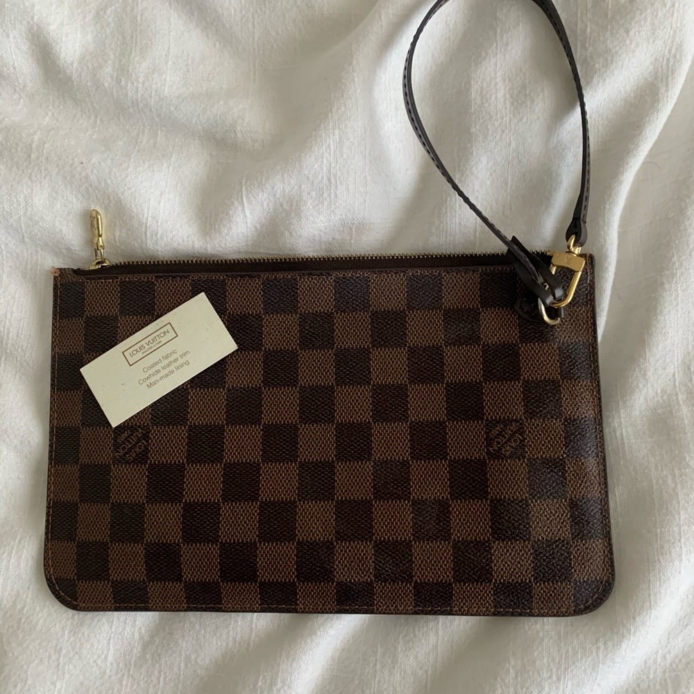 Authentic Louis Vuitton Neverfull Pouch